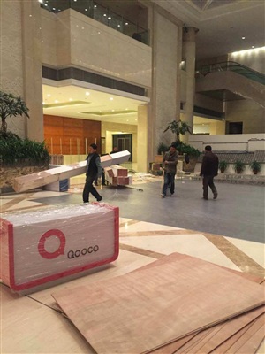特裝標(biāo)展搭建進(jìn)行中